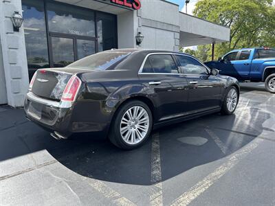 2012 Chrysler 300C   - Photo 4 - Fairview Heights, IL 62208