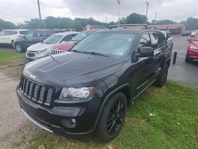 2012 Jeep Grand Cherokee Laredo   - Photo 2 - Cahokia, IL 62206