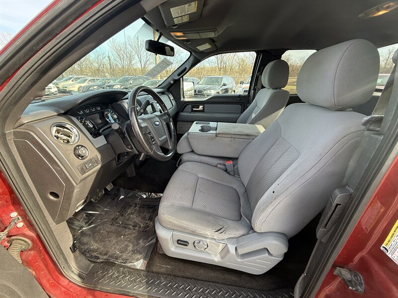 2013 Ford F-150 XLT - Photo 9 - Cahokia, IL 62206