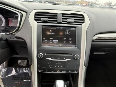 2013 Ford Fusion SE   - Photo 13 - Cahokia, IL 62206