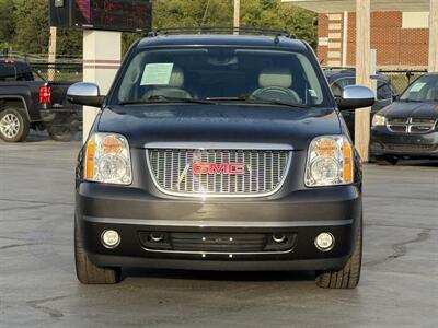 2010 GMC Yukon XL SLT   - Photo 2 - Cahokia, IL 62206