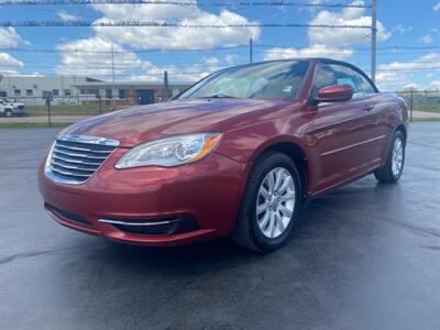 2013 Chrysler 200 Touring   - Photo 1 - Cahokia, IL 62206