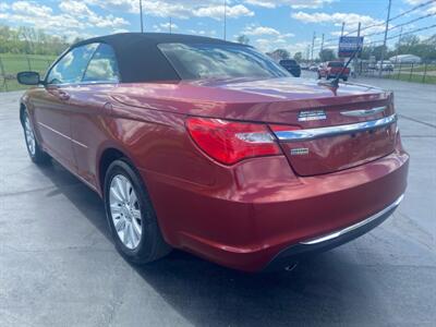 2013 Chrysler 200 Touring   - Photo 7 - Cahokia, IL 62206