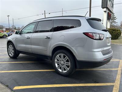 2014 Chevrolet Traverse LT   - Photo 5 - Fairview Heights, IL 62208