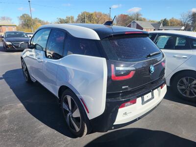 2014 BMW i3   - Photo 3 - Cahokia, IL 62206