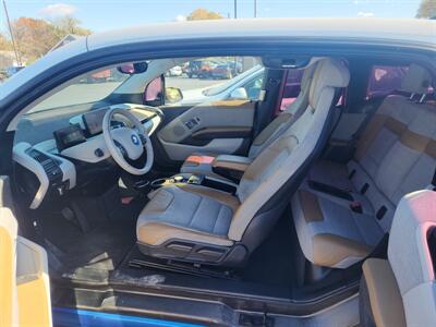 2014 BMW i3   - Photo 5 - Cahokia, IL 62206