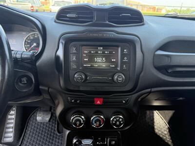 2016 Jeep Renegade Trailhawk   - Photo 12 - Cahokia, IL 62206