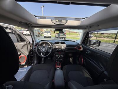 2016 Jeep Renegade Trailhawk   - Photo 10 - Cahokia, IL 62206