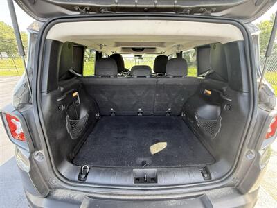 2016 Jeep Renegade Trailhawk   - Photo 15 - Cahokia, IL 62206