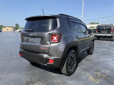 2016 Jeep Renegade Trailhawk   - Photo 5 - Cahokia, IL 62206