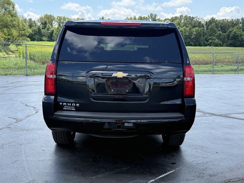 2019 Chevrolet Tahoe LT - Photo 7 - Cahokia, IL 62206