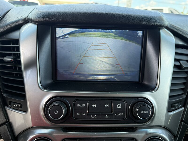 2019 Chevrolet Tahoe LT - Photo 16 - Cahokia, IL 62206