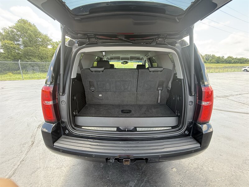 2019 Chevrolet Tahoe LT - Photo 9 - Cahokia, IL 62206