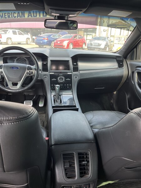 2014 Ford Taurus SHO - Photo 5 - Cahokia, IL 62206