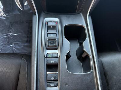 2019 Honda Accord Hybrid - Photo 14 - Cahokia, IL 62206