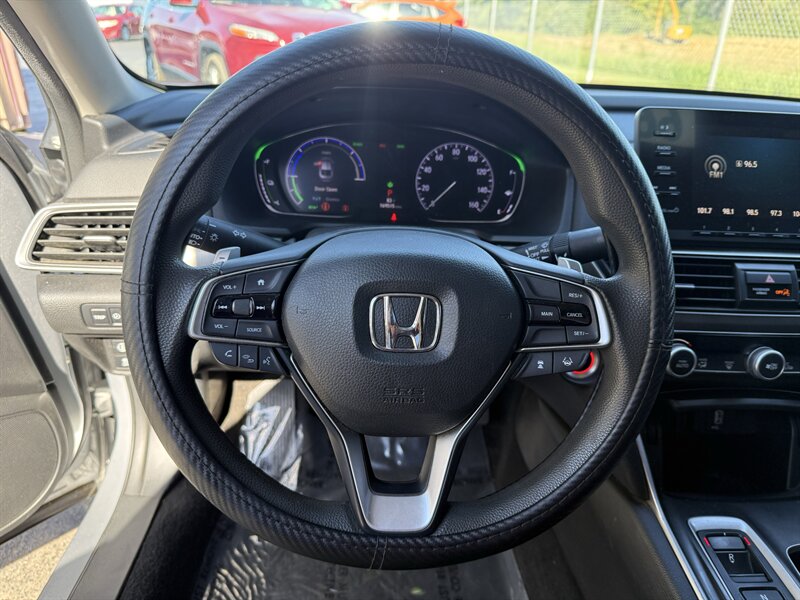 2019 Honda Accord Hybrid - Photo 11 - Cahokia, IL 62206