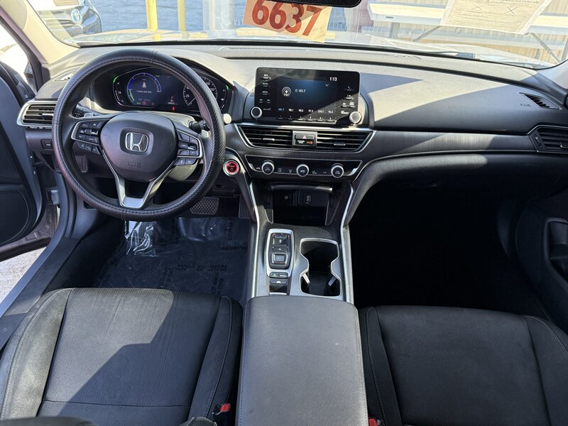 2019 Honda Accord Hybrid - Photo 12 - Cahokia, IL 62206