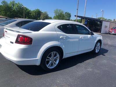 2011 Dodge Avenger Heat   - Photo 5 - Belleville, IL 62226