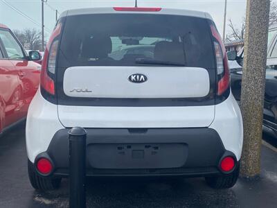 2015 Kia Soul   - Photo 4 - Belleville, IL 62226