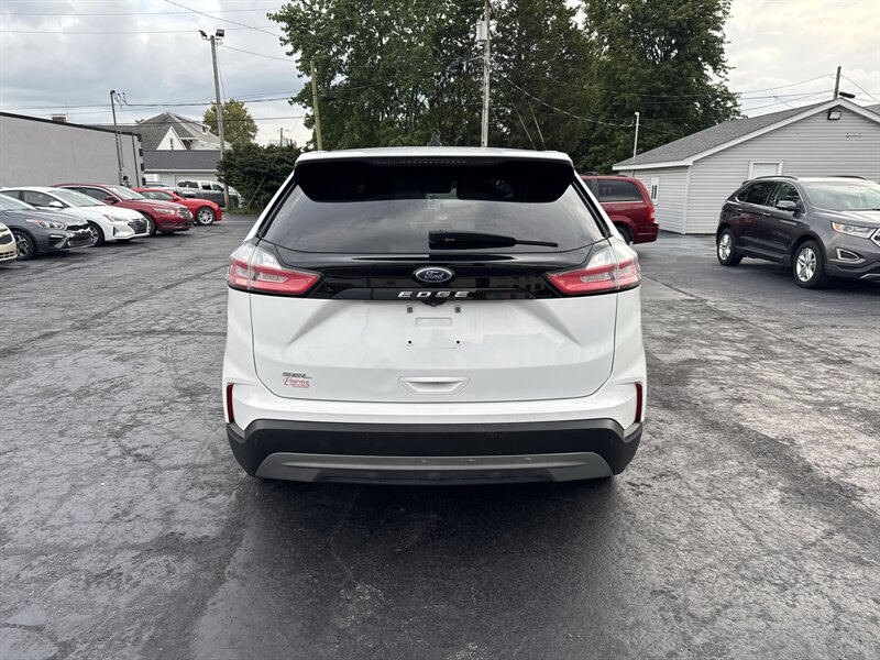 2021 Ford Edge SEL - Photo 8 - Millstadt, IL 62260