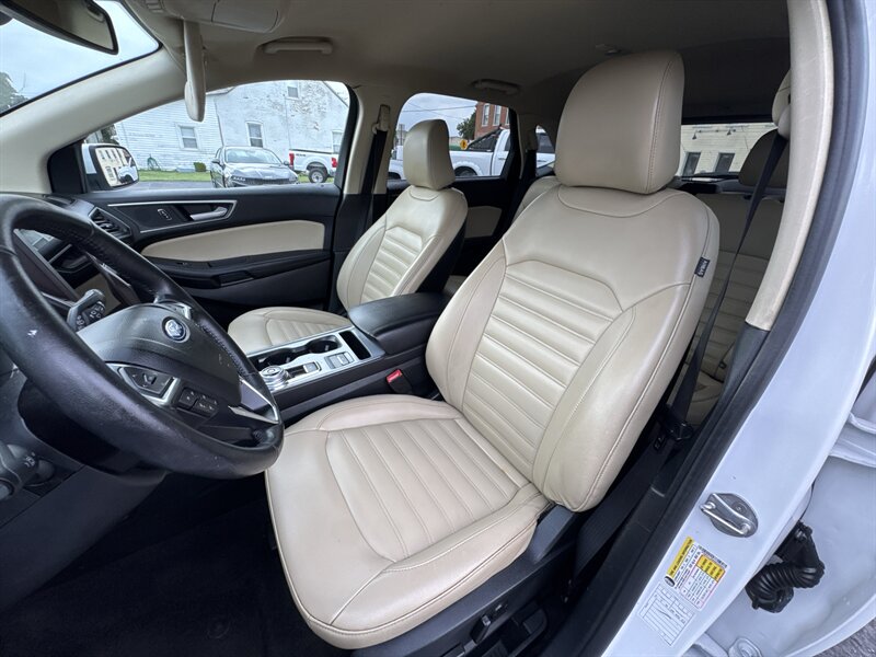 2021 Ford Edge SEL - Photo 13 - Millstadt, IL 62260