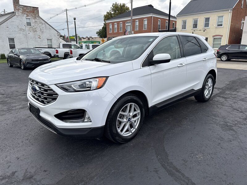 2021 Ford Edge SEL   - Photo 1 - Millstadt, IL 62260