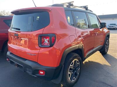 2016 Jeep Renegade Trailhawk   - Photo 8 - Belleville, IL 62226