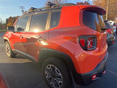 2016 Jeep Renegade Trailhawk   - Photo 4 - Belleville, IL 62226