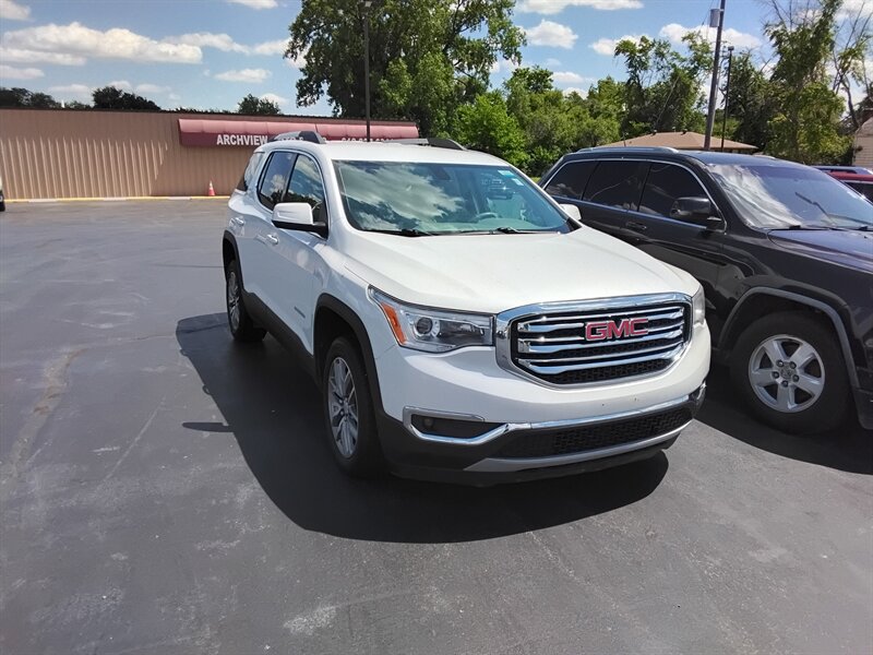 2018 GMC Acadia SLE-2   - Photo 1 - Cahokia, IL 62206