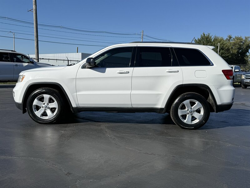 2013 Jeep Grand Cherokee Laredo X - Photo 3 - Cahokia, IL 62206