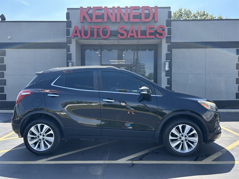 2017 Buick Encore Preferred   - Photo 1 - Fairview Heights, IL 62208