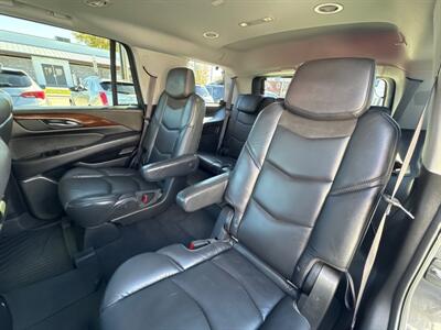 2017 Cadillac Escalade Premium Luxury   - Photo 31 - Millstadt, IL 62260