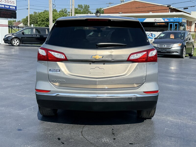 2018 Chevrolet Equinox LT - Photo 9 - Cahokia, IL 62206