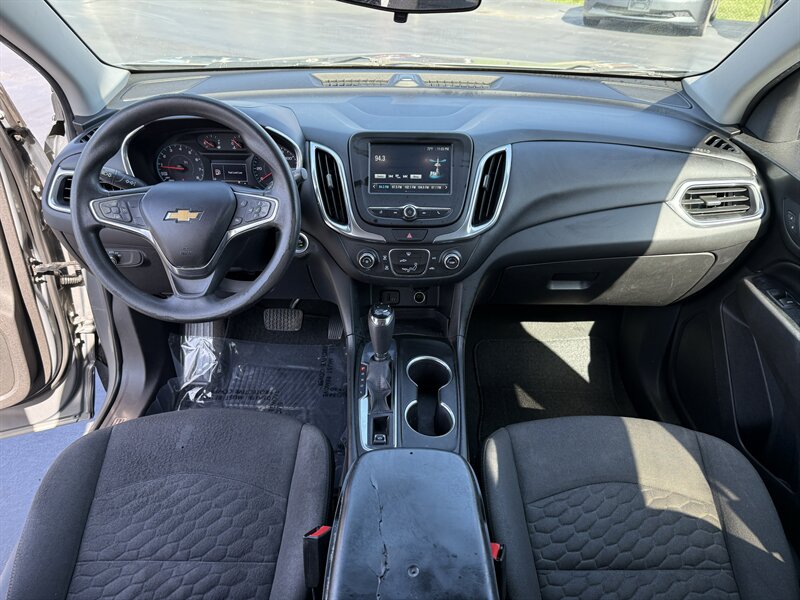 2018 Chevrolet Equinox LT - Photo 13 - Cahokia, IL 62206