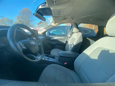 2020 Ford Escape SE   - Photo 3 - Belleville, IL 62226