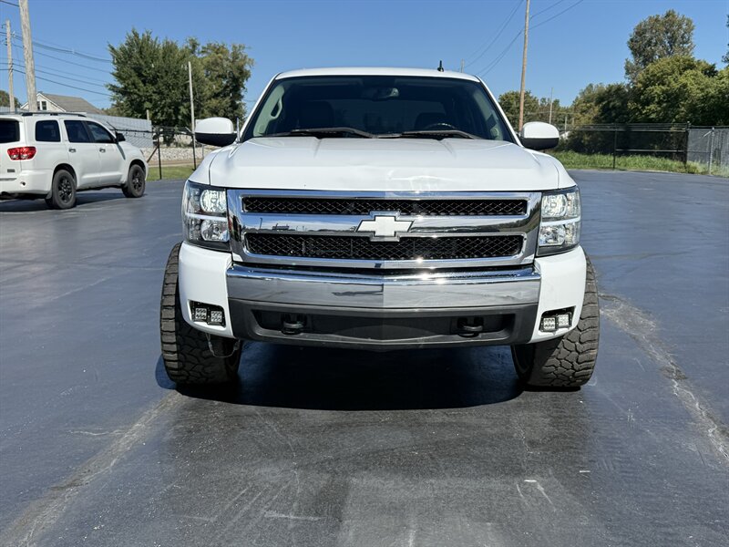 2008 Chevrolet Silverado 1500 LT1 - Photo 2 - Cahokia, IL 62206