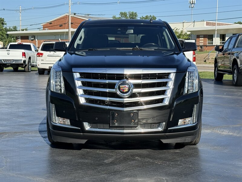 2015 Cadillac Escalade Luxury - Photo 2 - Cahokia, IL 62206