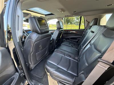 2015 Cadillac Escalade Luxury - Photo 11 - Cahokia, IL 62206
