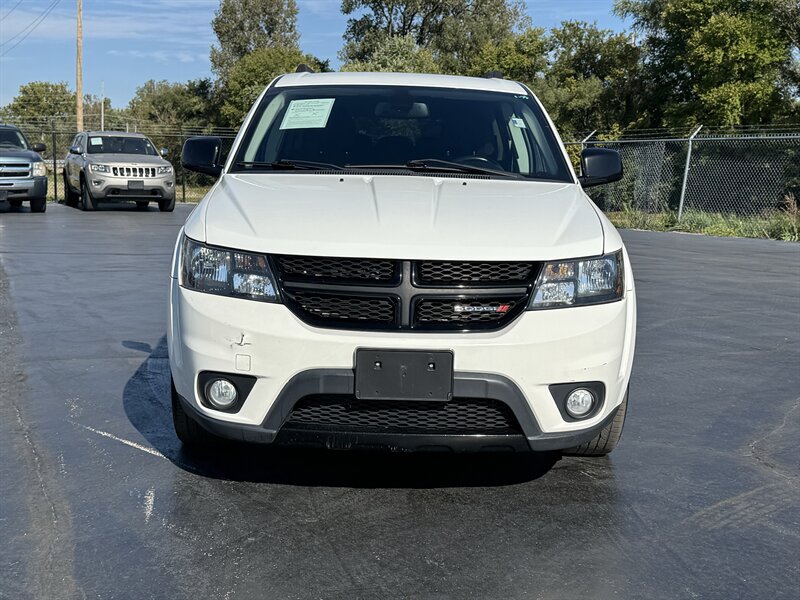 2019 Dodge Journey SE - Photo 2 - Cahokia, IL 62206