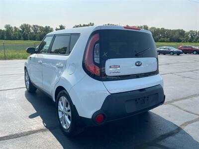 2015 Kia Soul +   - Photo 5 - Cahokia, IL 62206