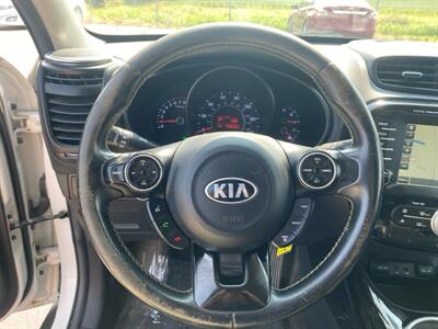 2015 Kia Soul +   - Photo 9 - Cahokia, IL 62206