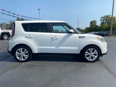 2015 Kia Soul +   - Photo 3 - Cahokia, IL 62206