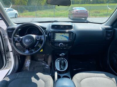 2015 Kia Soul +   - Photo 8 - Cahokia, IL 62206