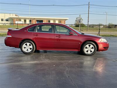 2009 Chevrolet Impala LT   - Photo 5 - Cahokia, IL 62206