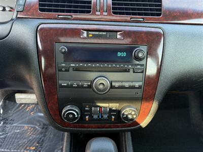 2009 Chevrolet Impala LT   - Photo 13 - Cahokia, IL 62206