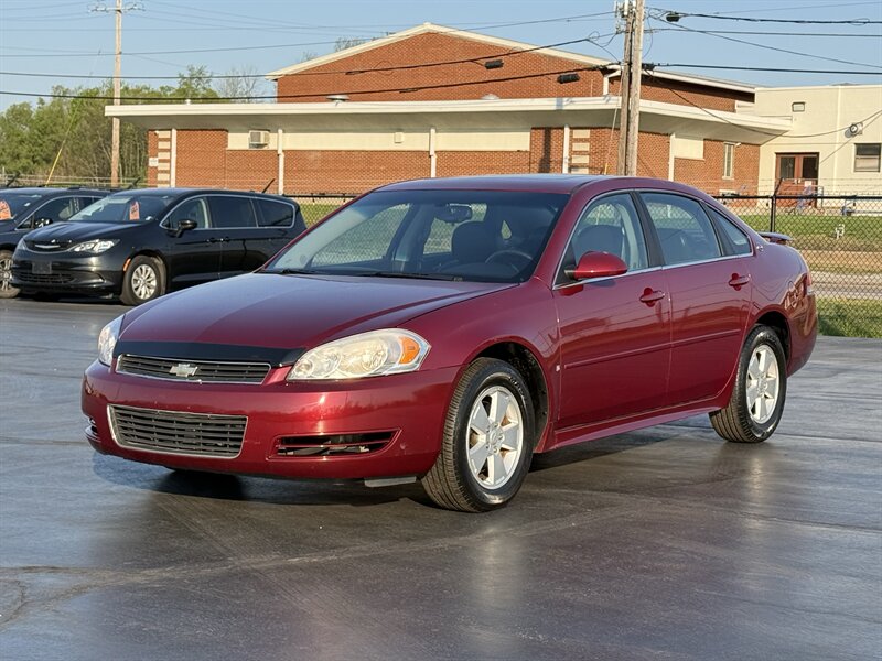 2009 Chevrolet Impala LT   - Photo 1 - Cahokia, IL 62206