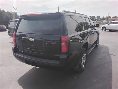 2019 Chevrolet Suburban LT   - Photo 4 - Cahokia, IL 62206