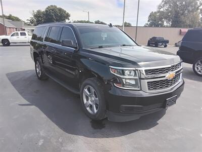 2019 Chevrolet Suburban LT   - Photo 2 - Cahokia, IL 62206