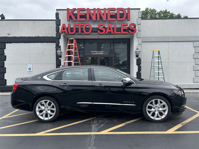 2018 Chevrolet Impala Premier   - Photo 1 - Fairview Heights, IL 62208