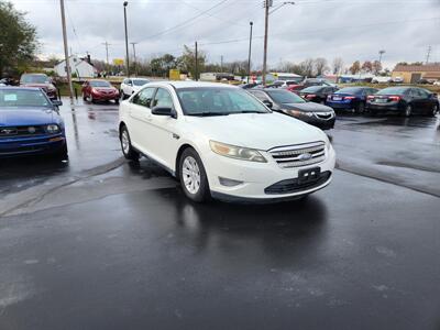 2010 Ford Taurus SE   - Photo 2 - Cahokia, IL 62206